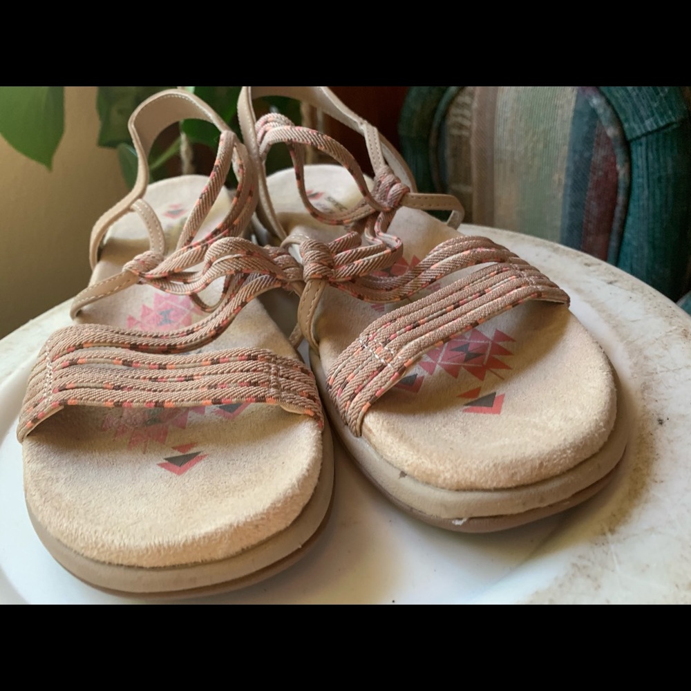 Sketchers Memory Foam Sandals - image 4